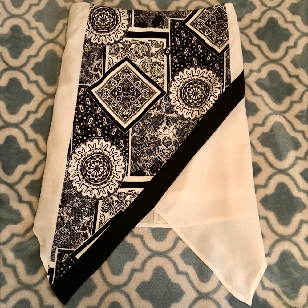 Lulumari asymmetrical mini skirt